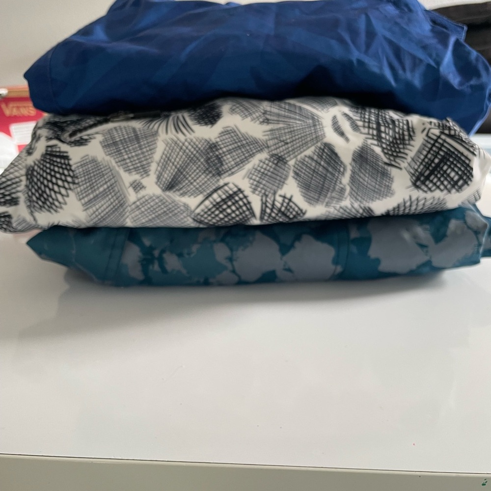 3 pairs of Obermeyer snow pants. Fun designs. Great Used Condition❄️❄️☃️ - Picture 13 of 13